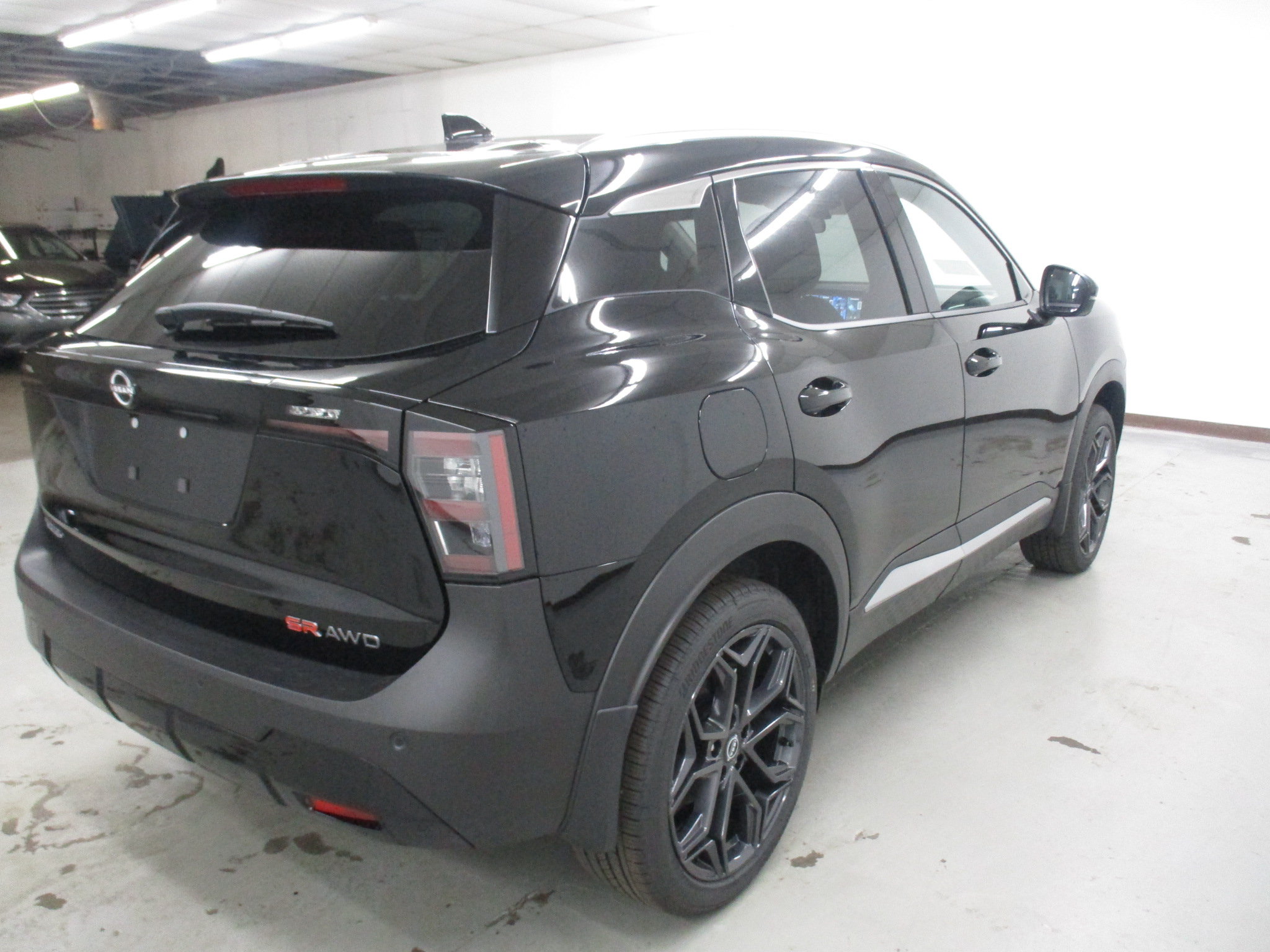 New 2026 Nissan Kicks SR w/ SR Premium Package AWD/4WD image 5