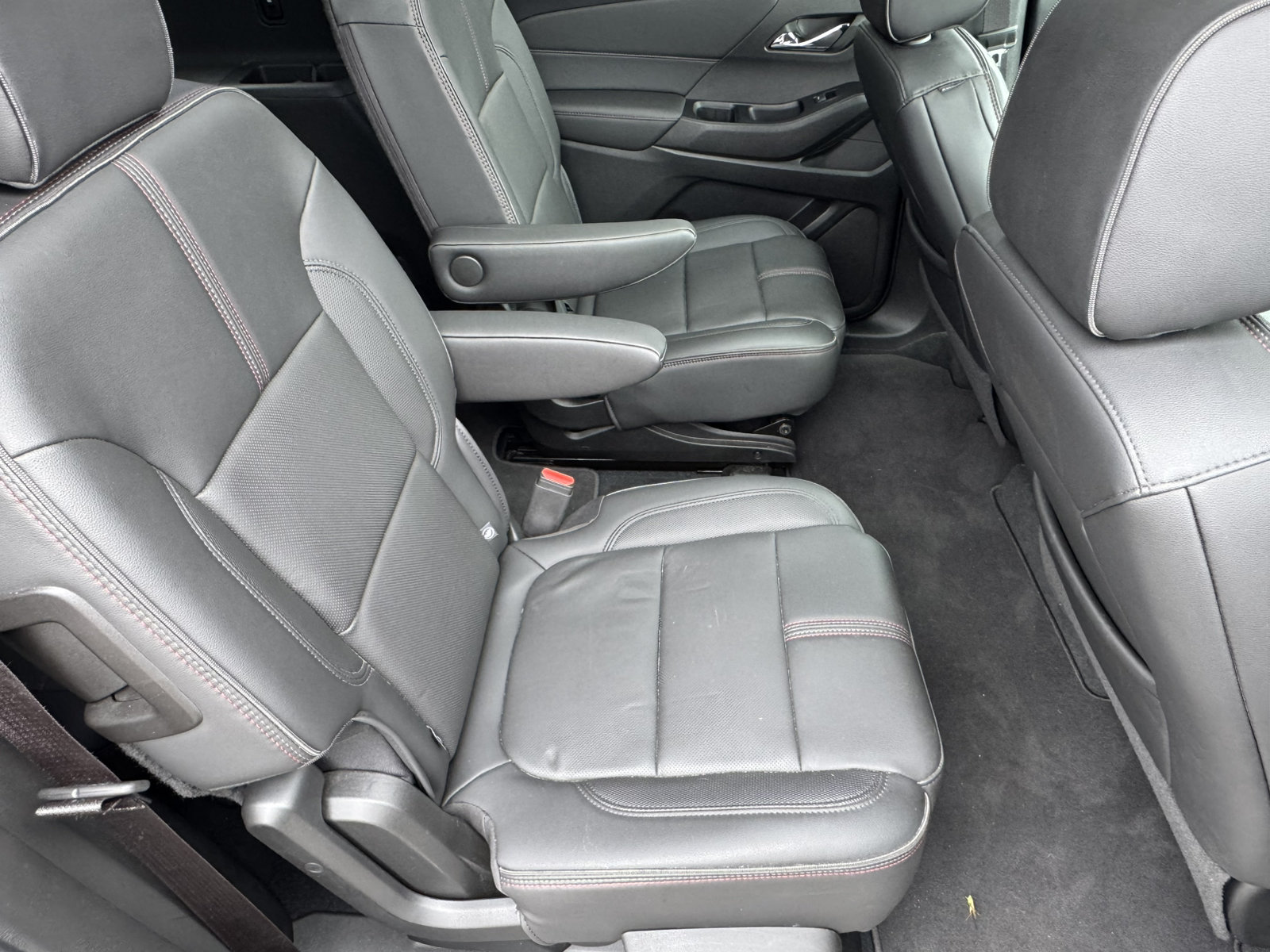 Used 2023 Chevrolet Traverse RS AWD/4WD image 19