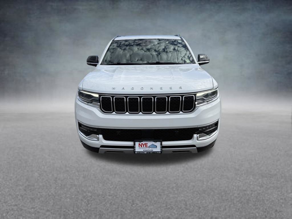 Used 2024 Jeep Wagoneer L Series II AWD/4WD image 9