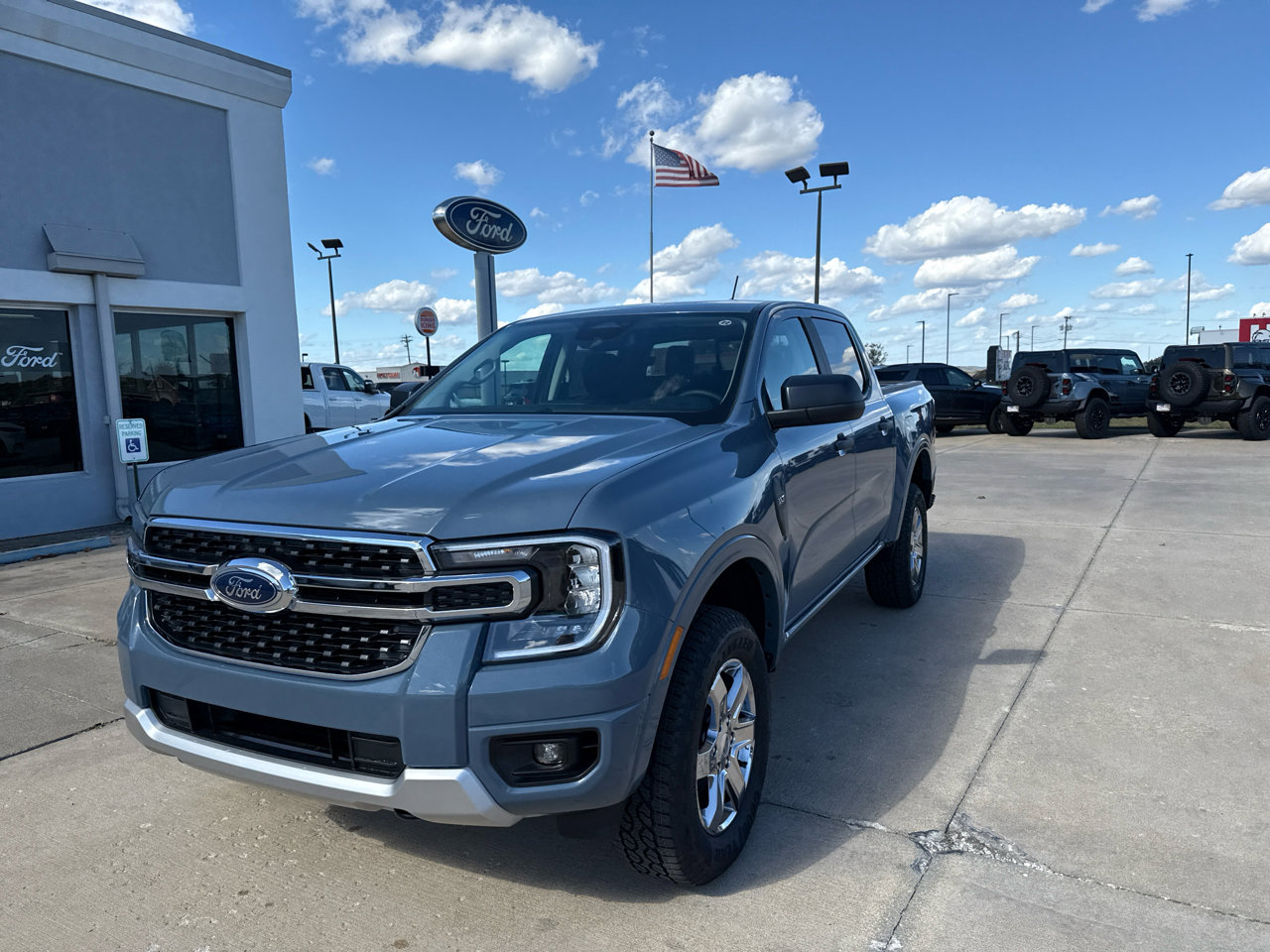 New 2025 Ford Ranger XLT w/ Equipment Group 301A High image 12