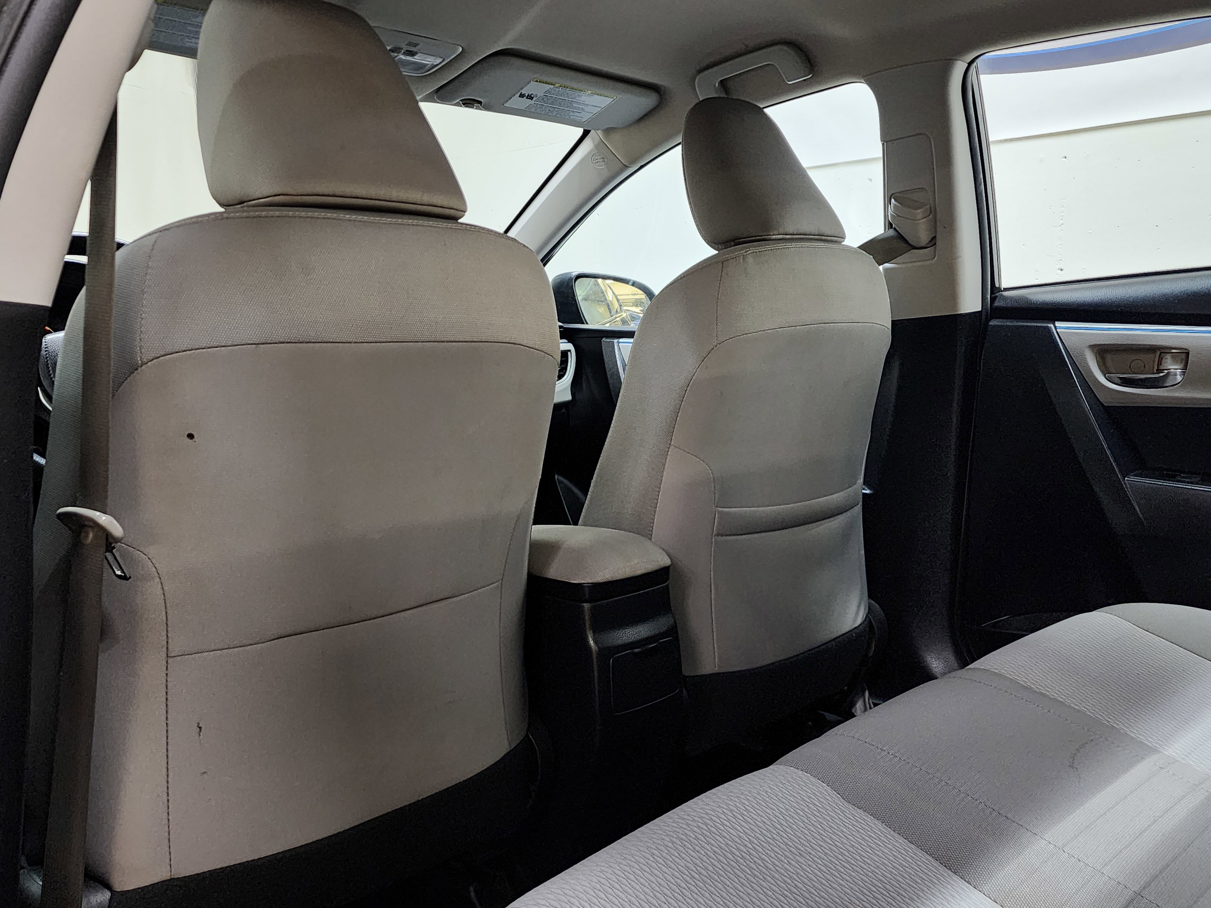 Used 2016 Toyota Corolla LE image 15