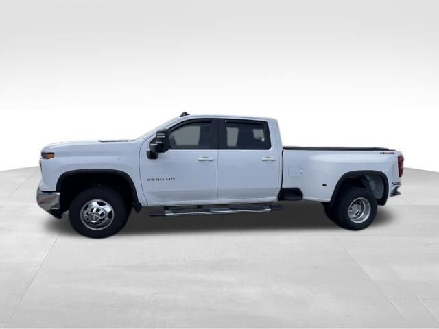 Used 2024 Chevrolet Silverado 3500 LT w/ All Star Edition image 2