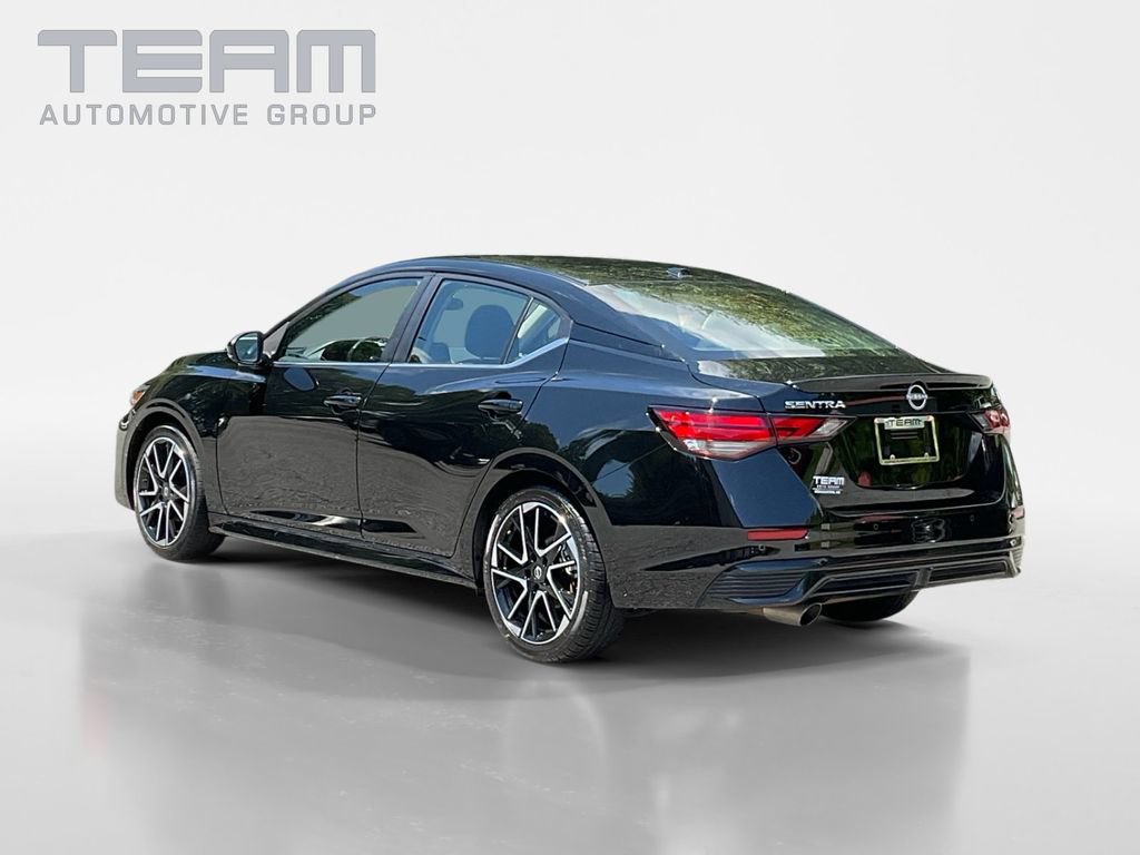 Used 2025 Nissan Sentra SR FWD image 5