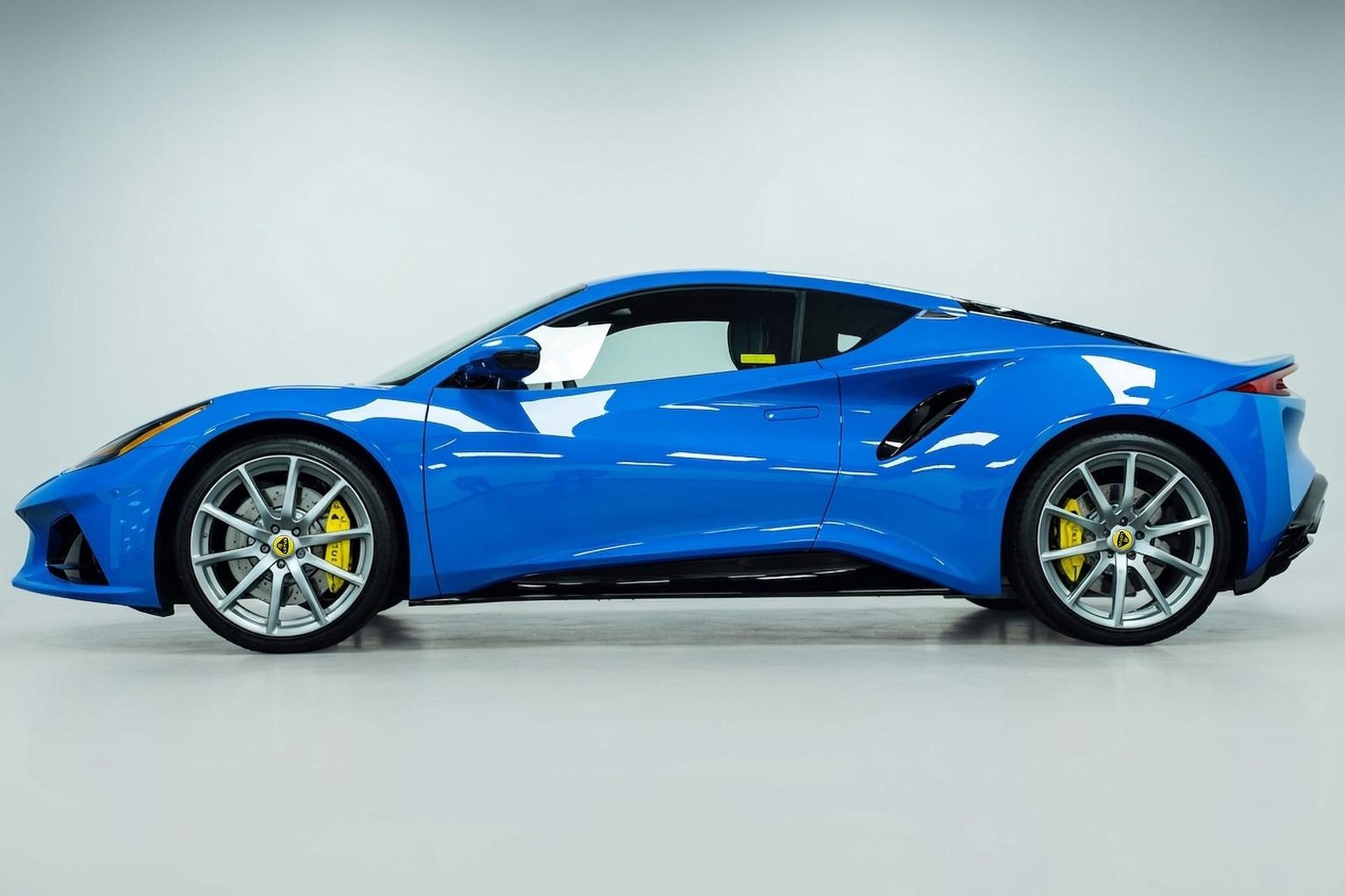 New 2025 Lotus Emira image 13