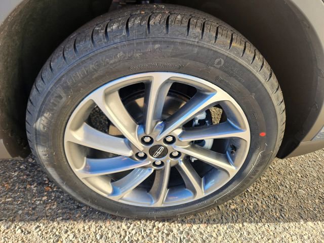 New 2026 Lincoln Corsair Premiere image 18