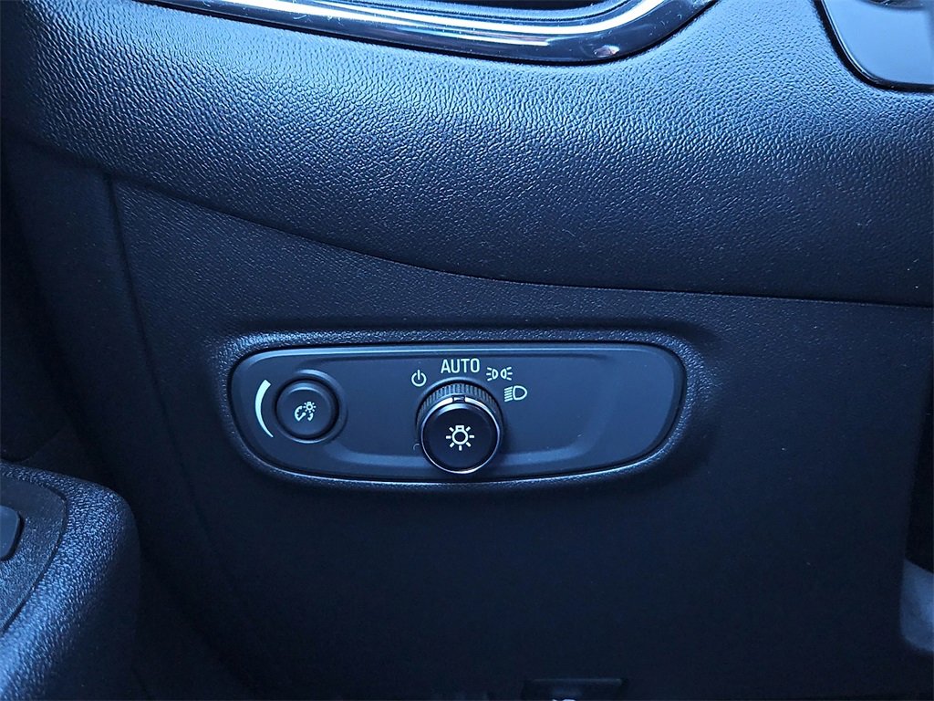 Used 2022 Chevrolet Equinox RS image 21