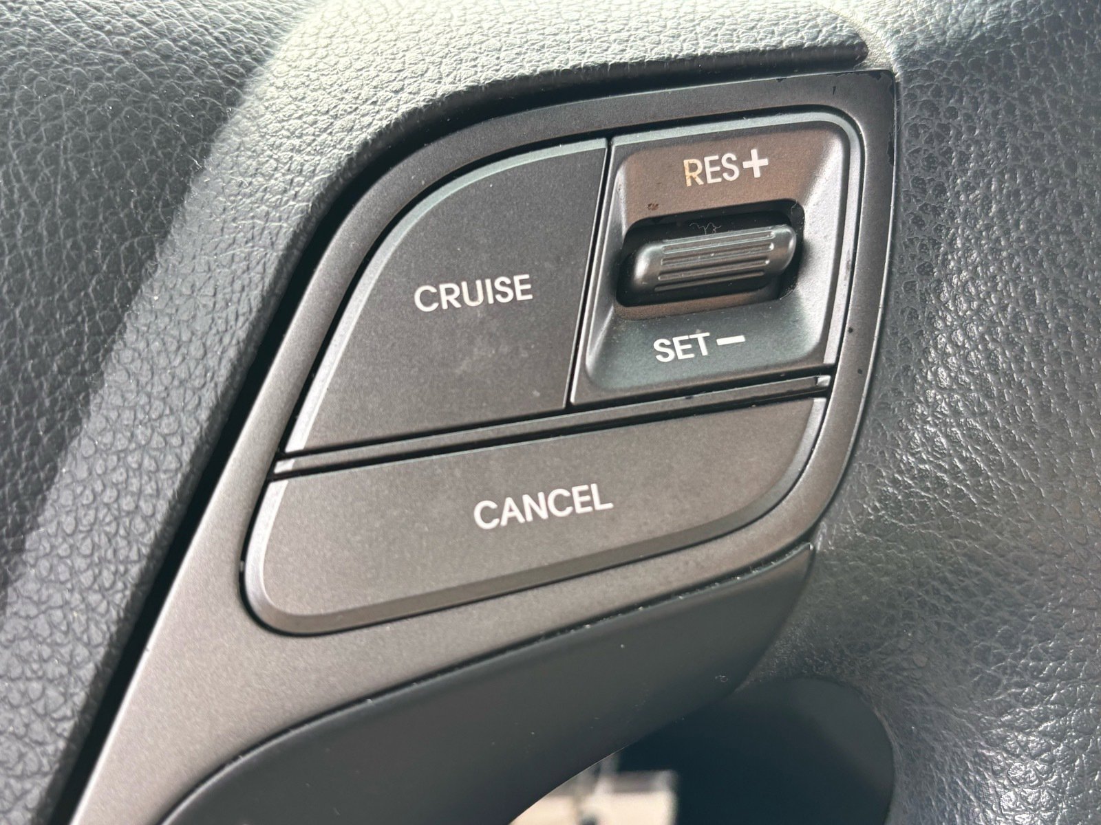 Used 2018 Hyundai Santa Fe Sport image 30