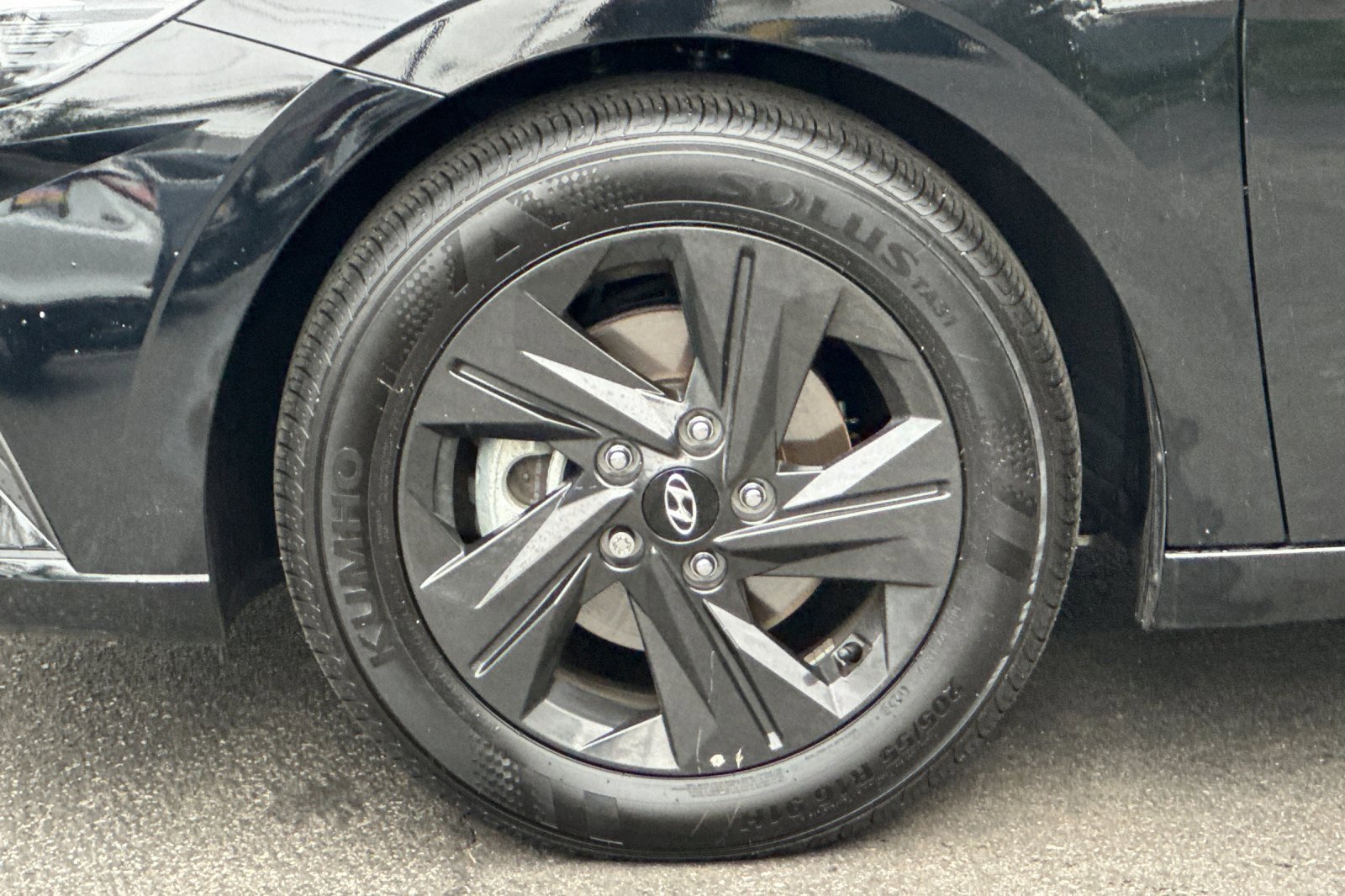 Used 2023 Hyundai Elantra SEL image 25