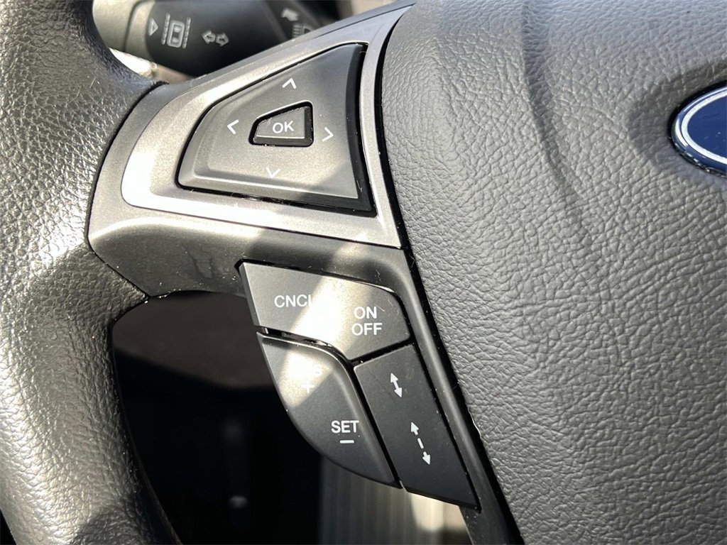 Used 2019 Ford Fusion SE image 24
