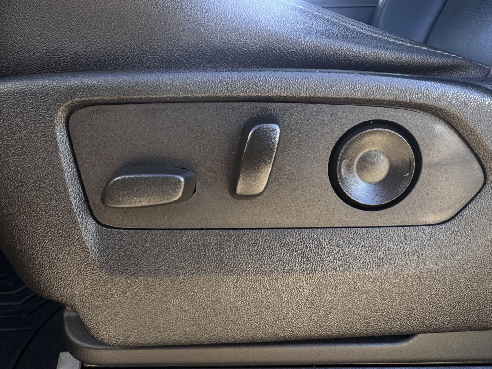 Used 2021 Chevrolet Tahoe Z71 w/ Luxury Package image 29