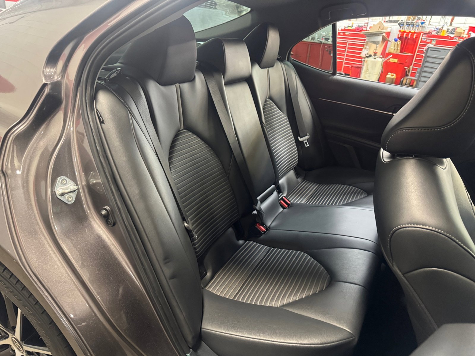 Used 2022 Toyota Camry SE FWD image 18