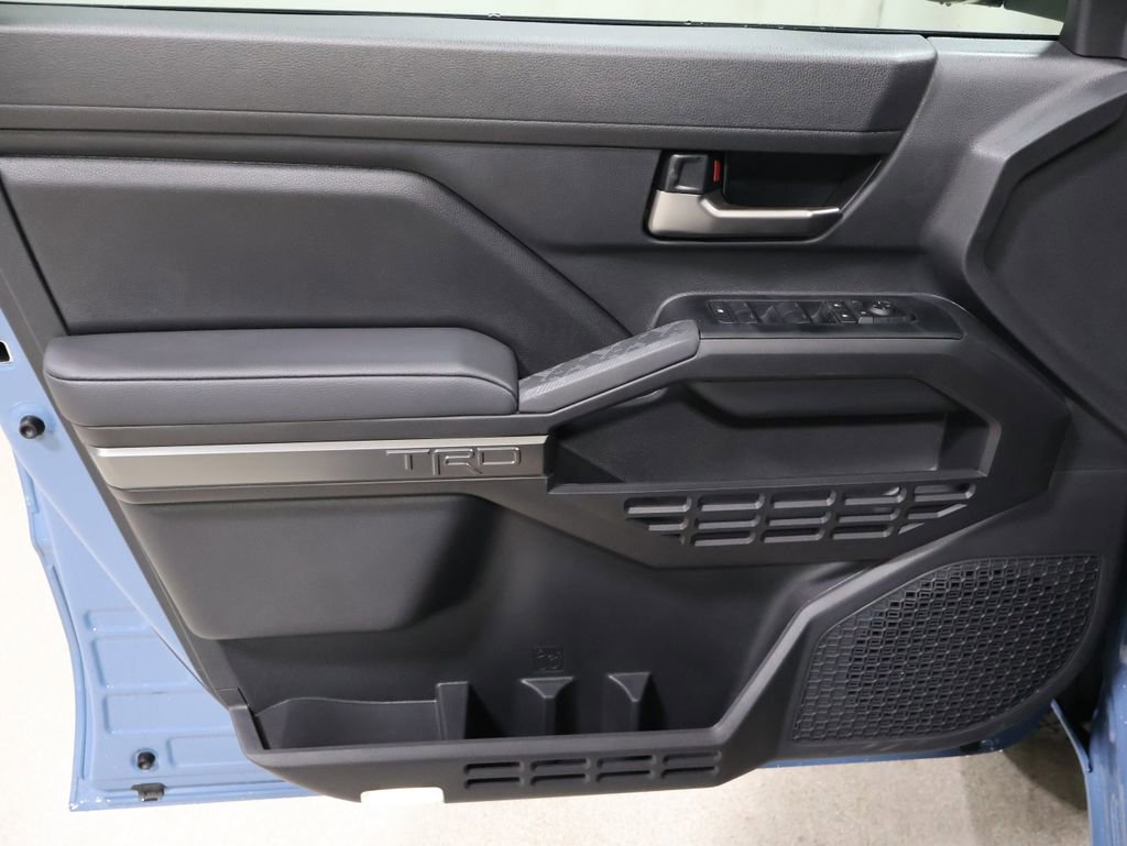 New 2026 Toyota Tacoma TRD Off-Road w/ TRD Off Road Upgrade Package AWD/4WD image 10