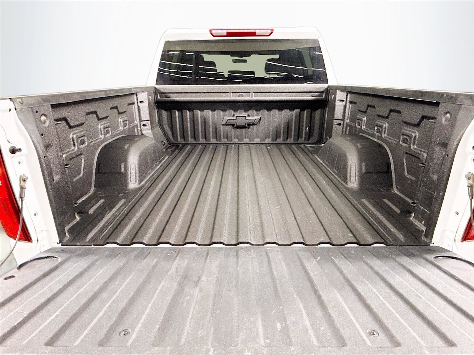 Used 2022 Chevrolet Silverado 1500 RST w/ Redline Edition image 18