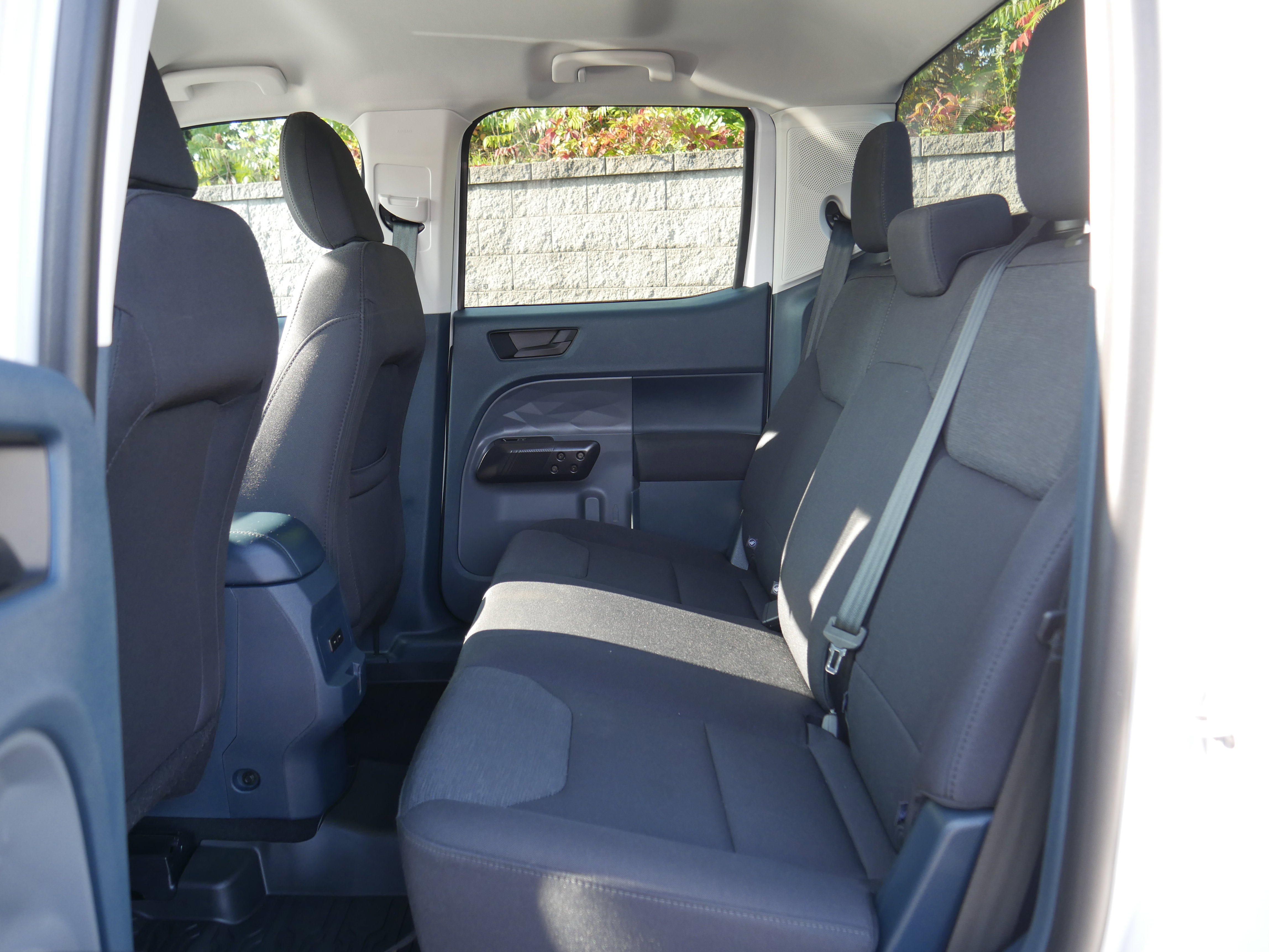 Used 2025 Ford Maverick XL image 14