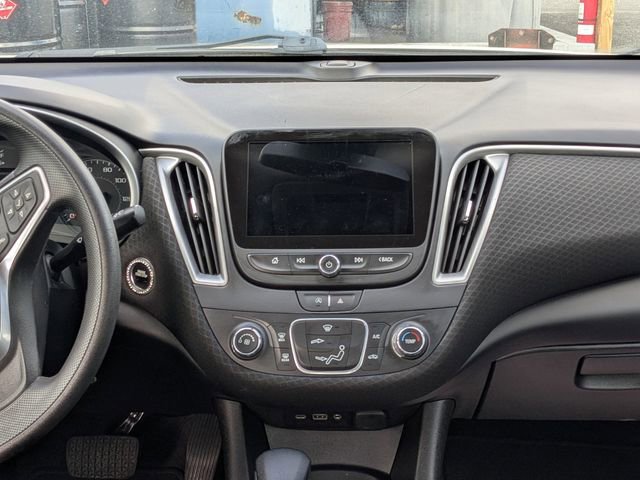 Used 2022 Chevrolet Malibu LS image 13