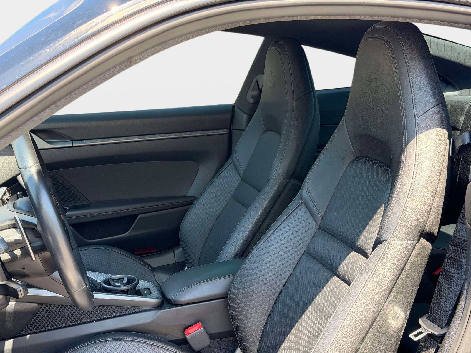 Used 2021 Porsche 911 Carrera 4 image 12