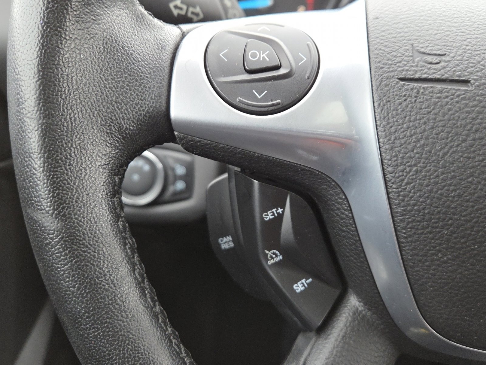 Used 2013 Ford Escape SEL image 30