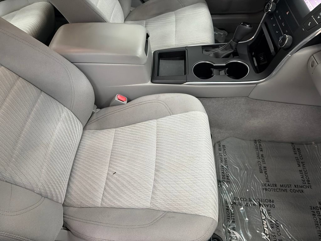 Used 2017 Toyota Camry FWD image 27