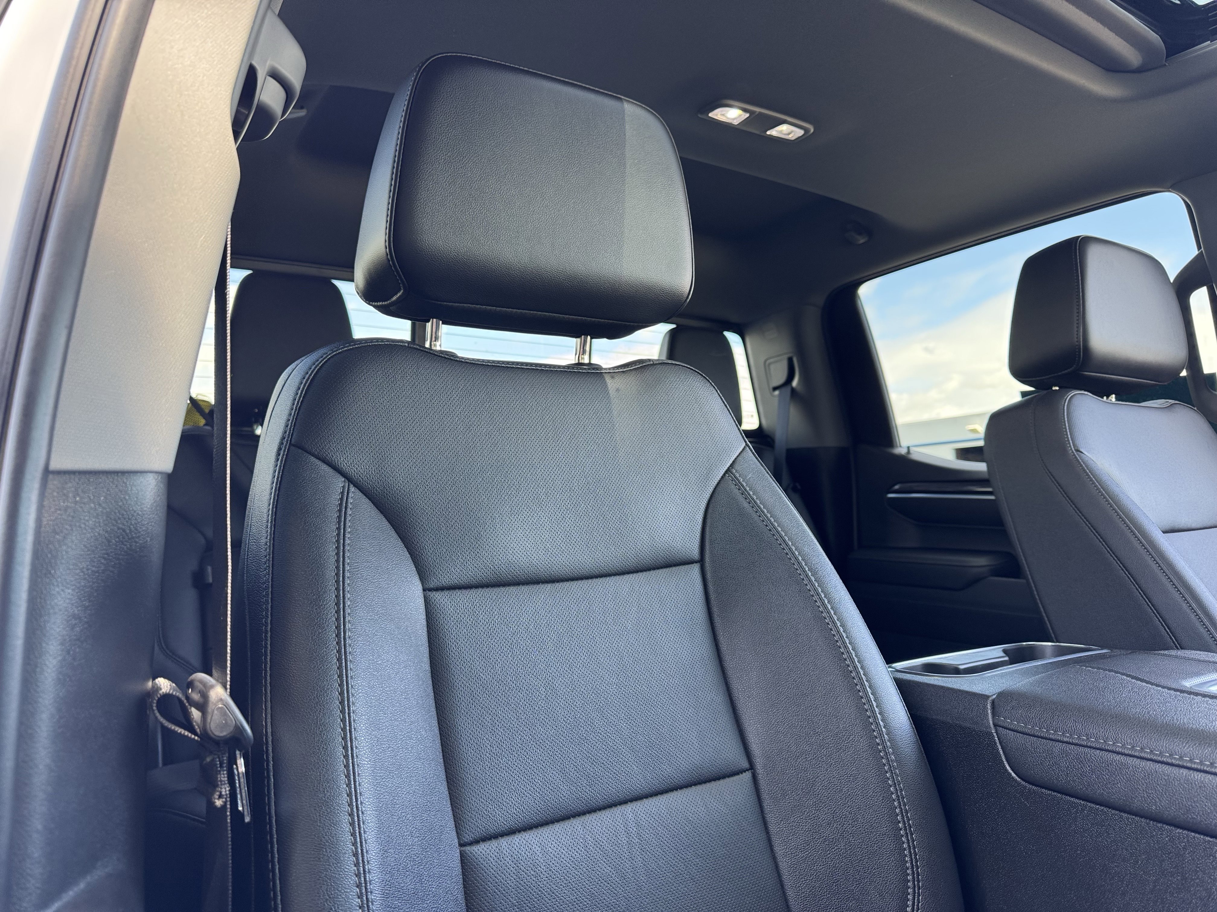 Used 2022 Chevrolet Silverado 1500 LTZ w/ LTZ Premium Package image 24