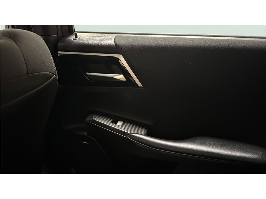 Used 2025 Mitsubishi Outlander ES FWD image 22