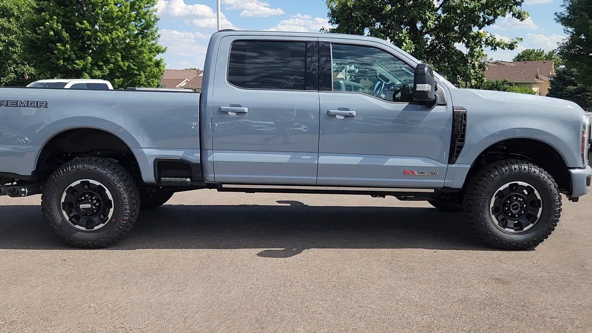 New 2026 Ford F350 Platinum w/ Tremor Off-Road Package AWD/4WD image 13