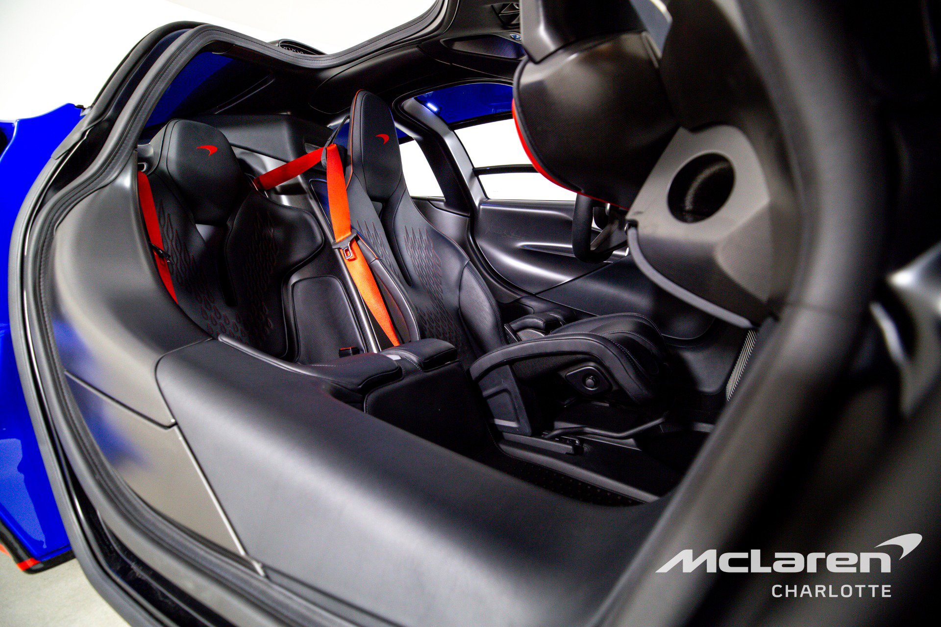 Used 2020 McLaren Speedtail RWD image 20