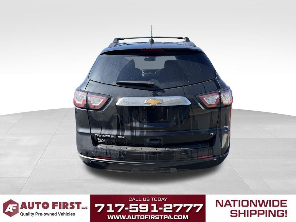 Used 2017 Chevrolet Traverse LT w/ Style and Technology Package AWD/4WD image 4