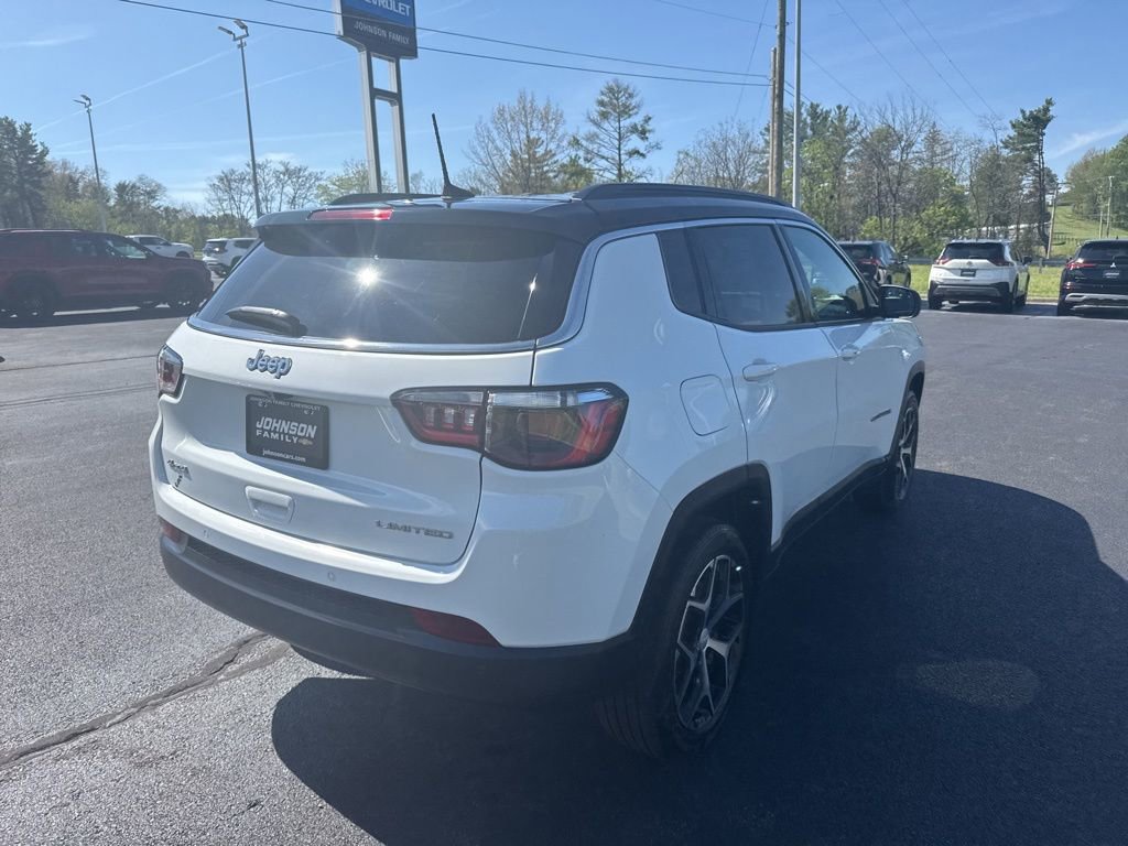 Used 2024 Jeep Compass Limited AWD/4WD image 10