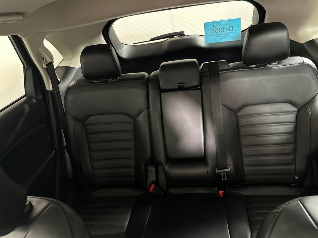 Used 2018 Ford Edge SEL w/ Equipment Group 201A image 26