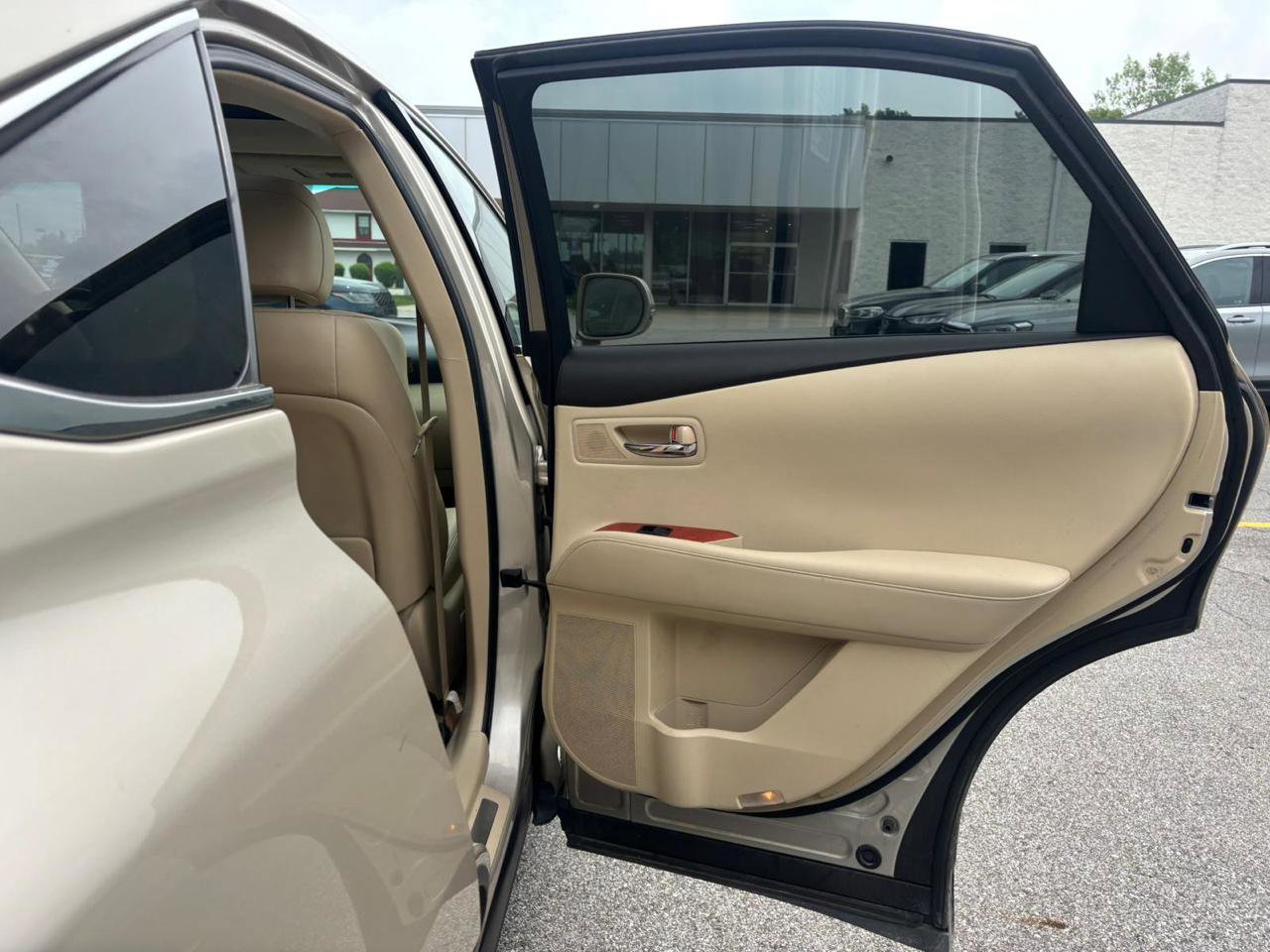 Used 2012 Lexus RX 450h FWD w/ Premium Pkg image 16