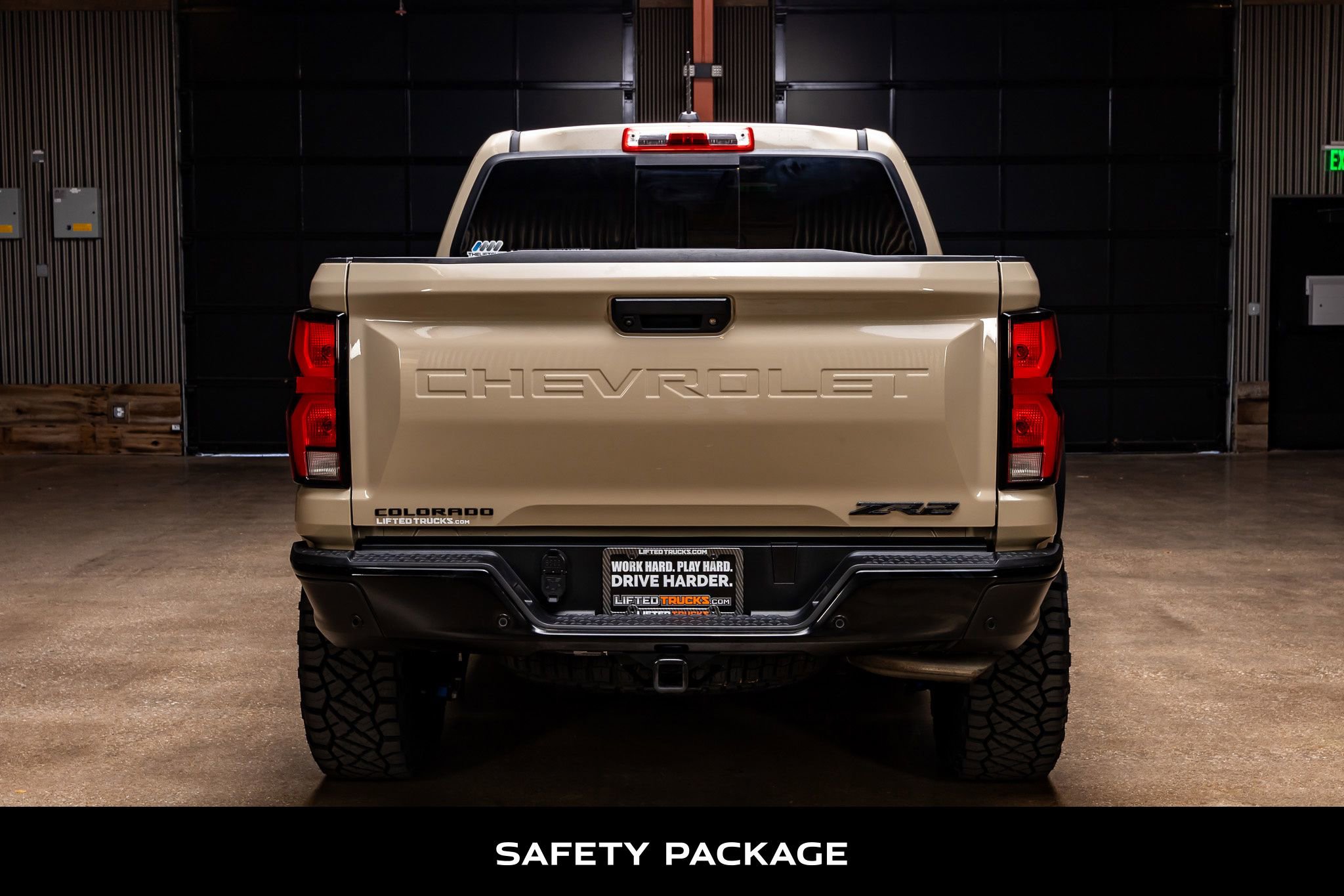 Used 2023 Chevrolet Colorado ZR2 w/ ZR2 Convenience Package III image 8