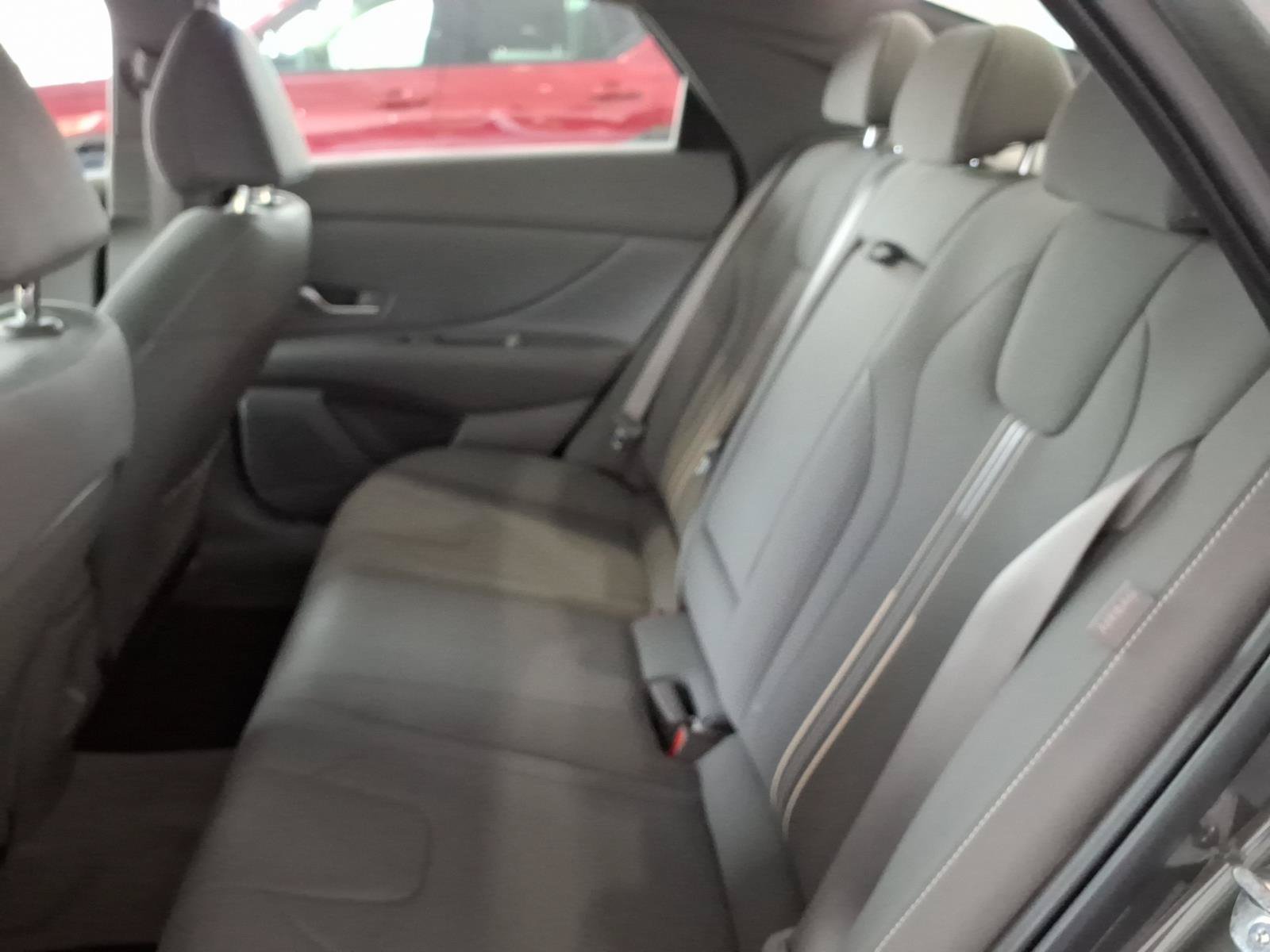 Certified 2024 Hyundai Elantra SEL w/ Convenience Package FWD image 13