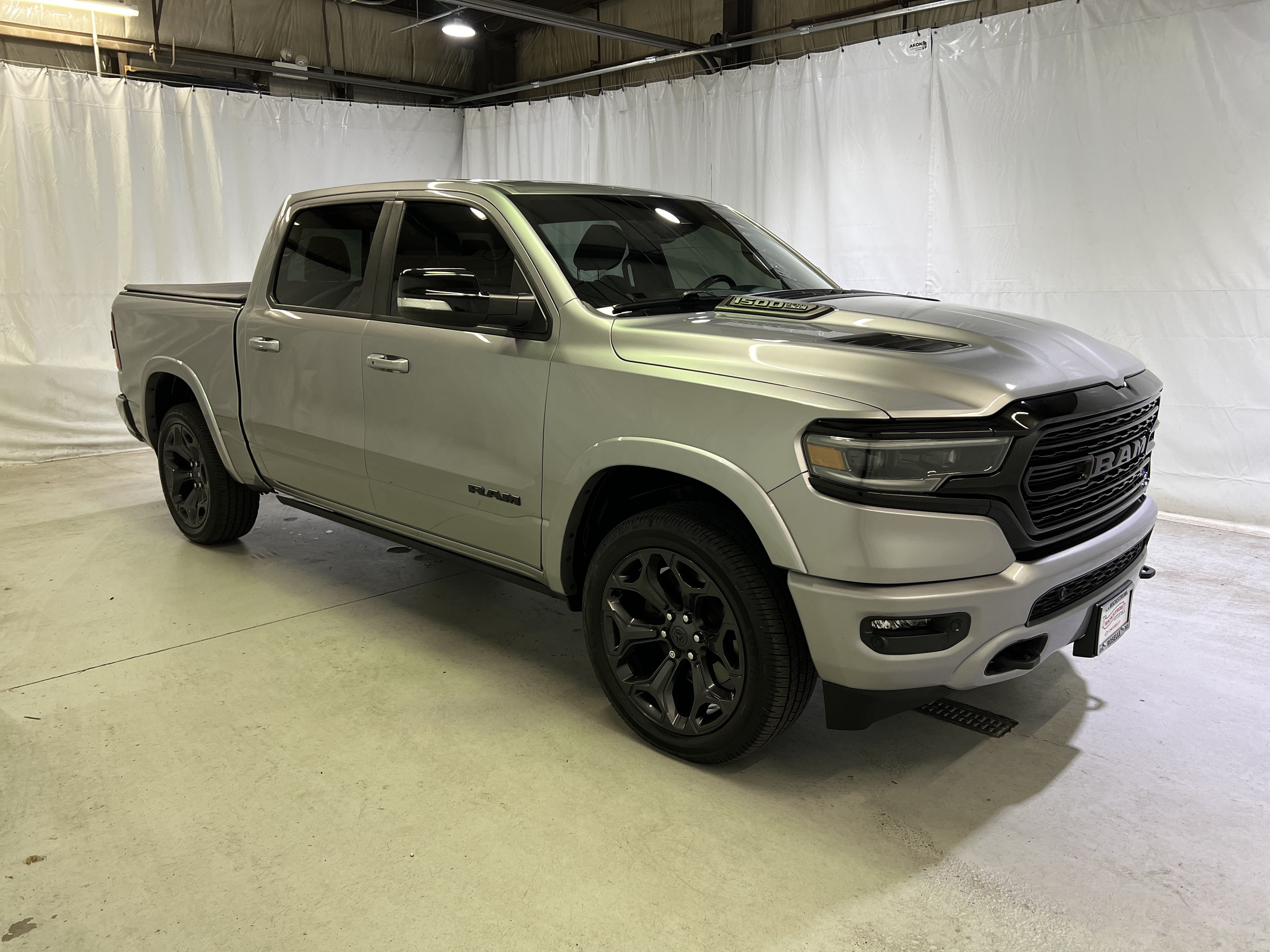 Used 2022 RAM 1500 Limited w/ Night Edition AWD/4WD image 2