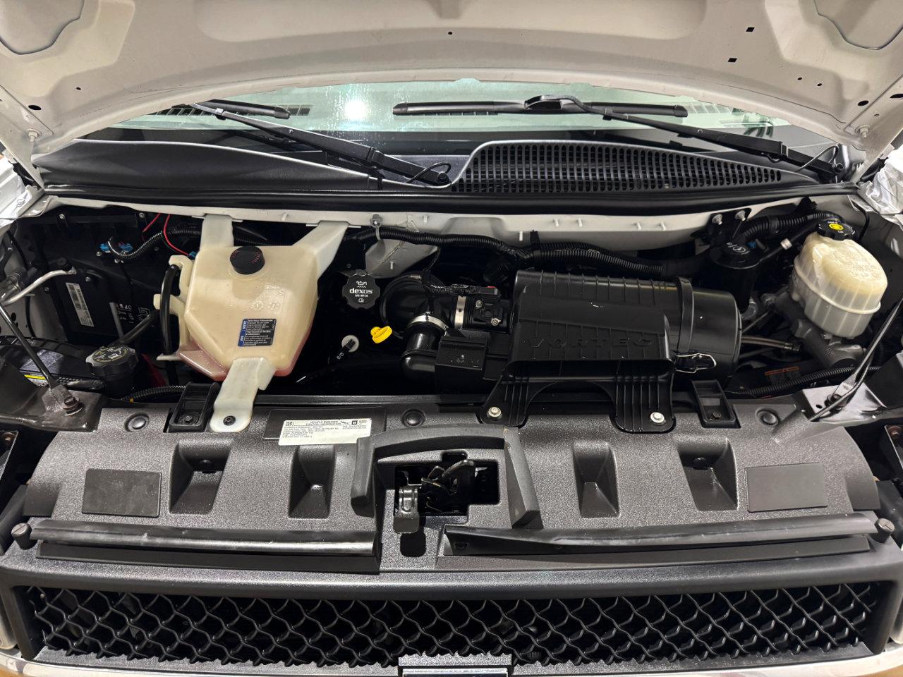 Used 2019 Chevrolet Express 2500 w/ Driver Convenience Package image 33