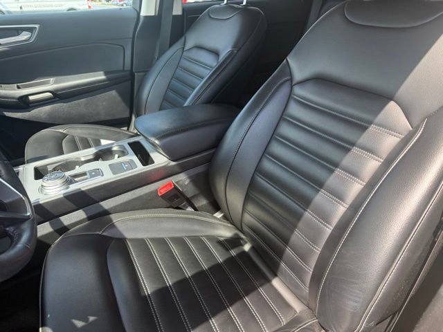 Used 2022 Ford Edge SEL w/ Convenience Package AWD/4WD image 9