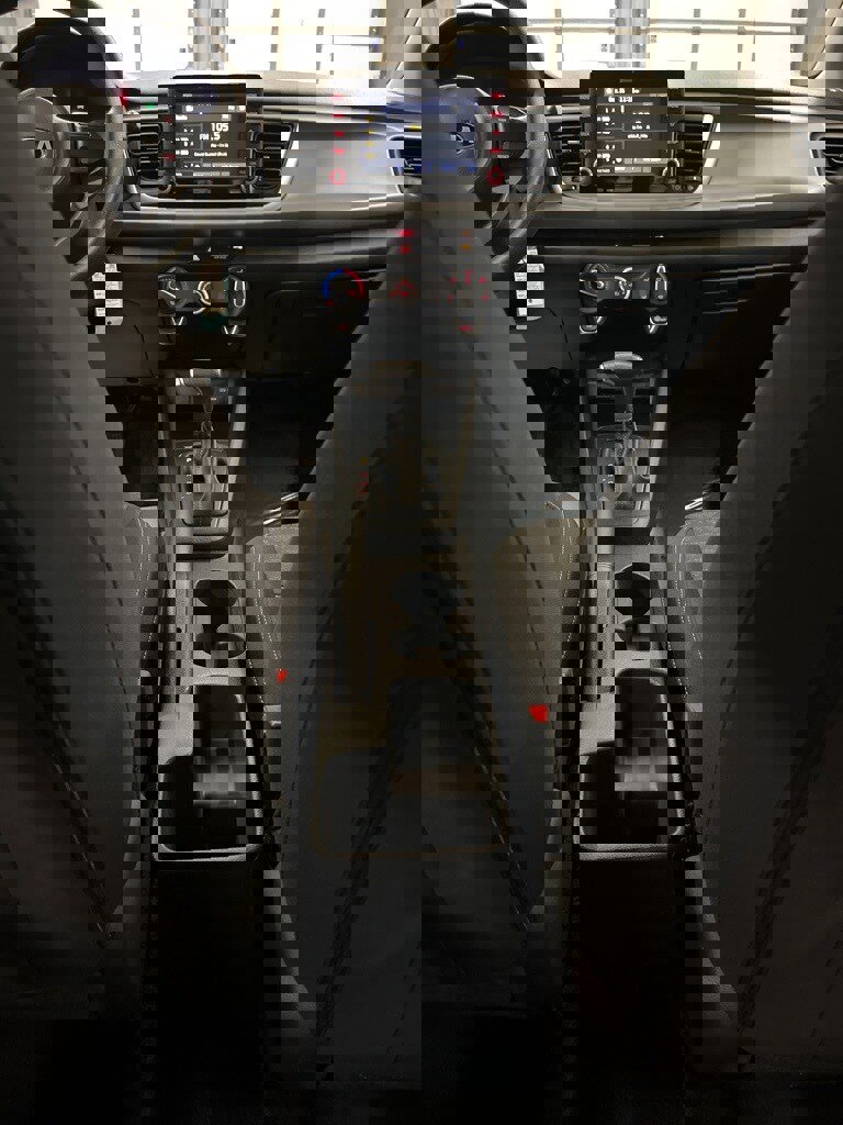 Used 2020 Kia Rio LX image 26