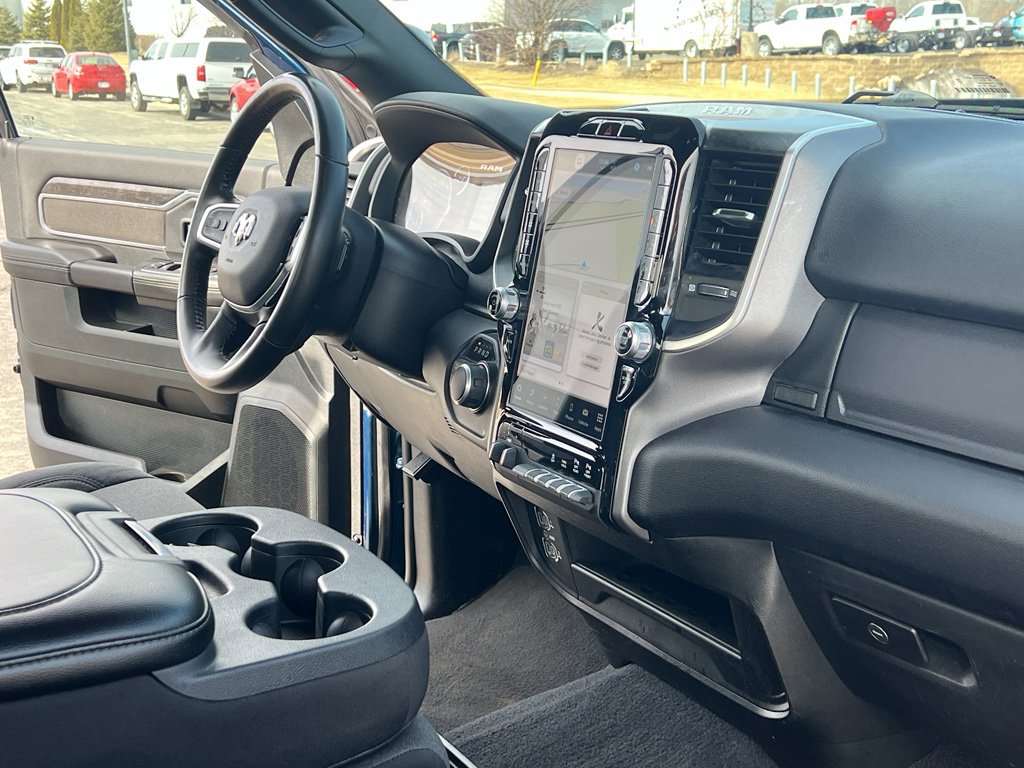 Used 2024 RAM 2500 Big Horn w/ Night Edition image 31