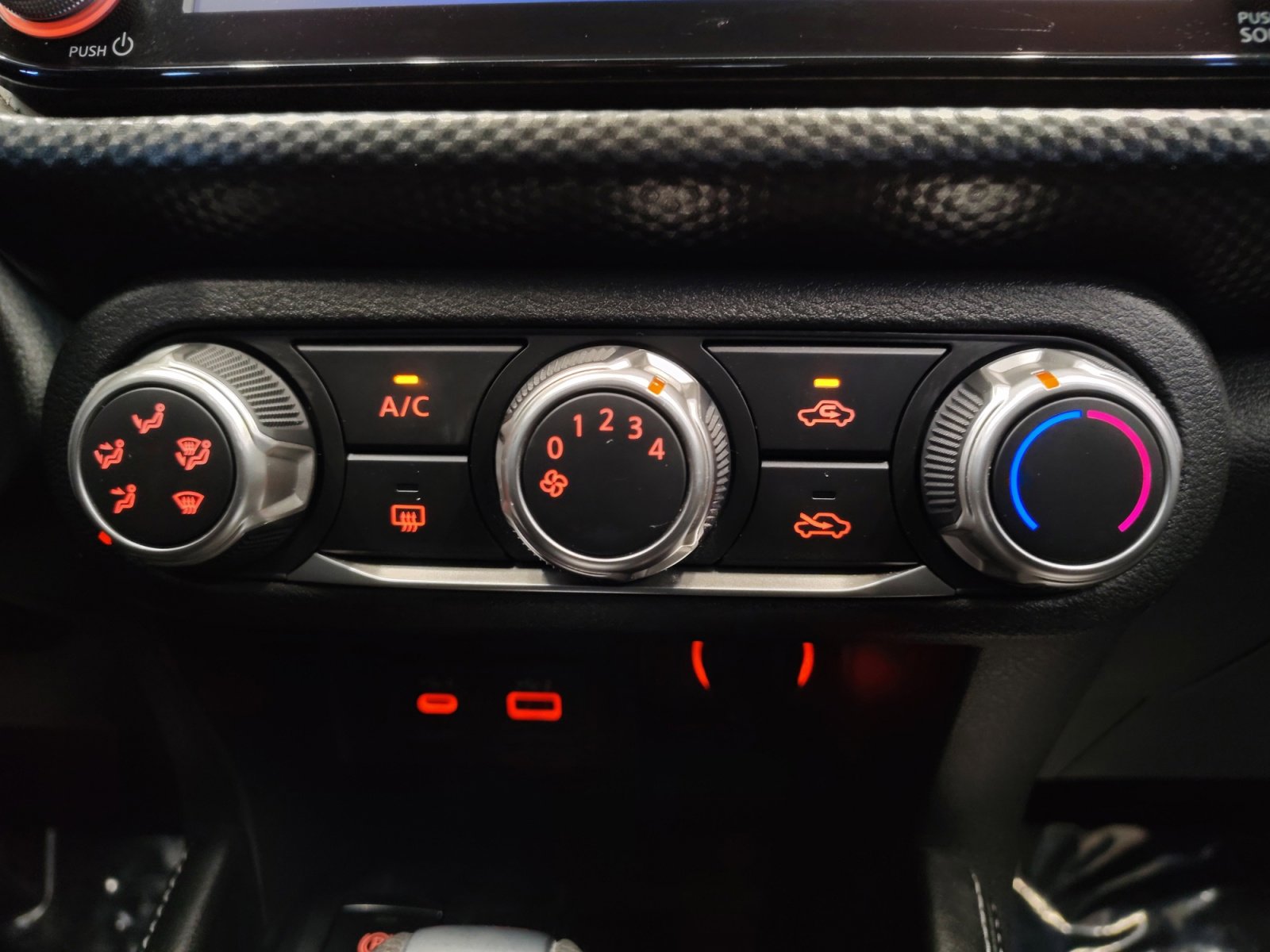 Used 2023 Nissan Kicks SV image 19