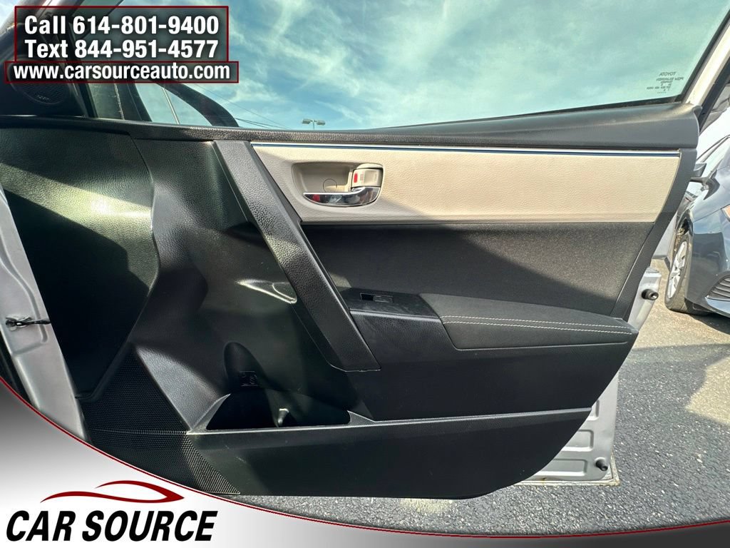 Used 2016 Toyota Corolla LE FWD image 29