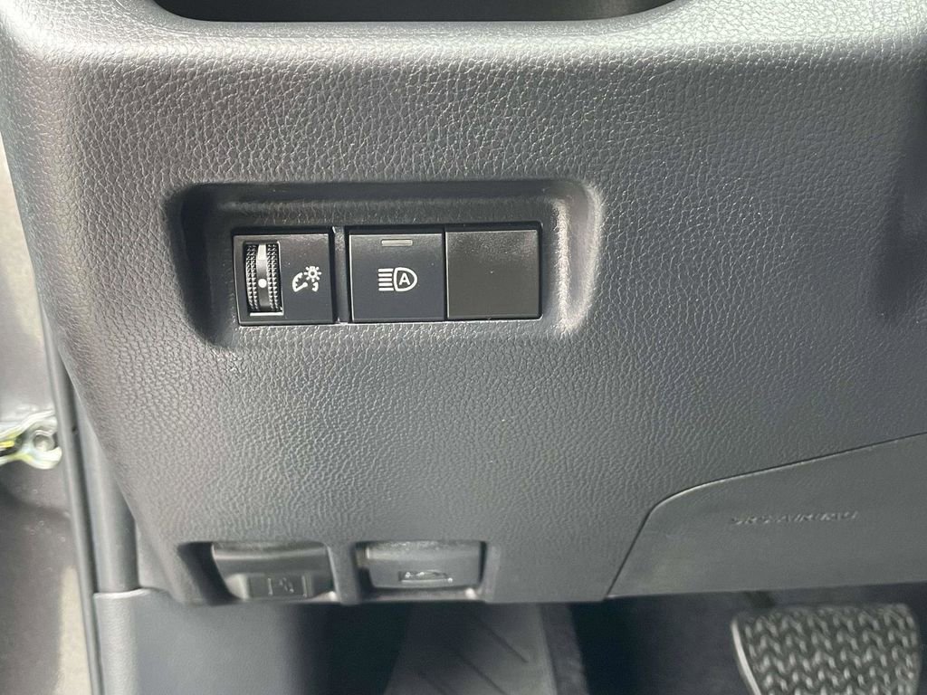 Used 2025 Toyota RAV4 LE FWD image 25