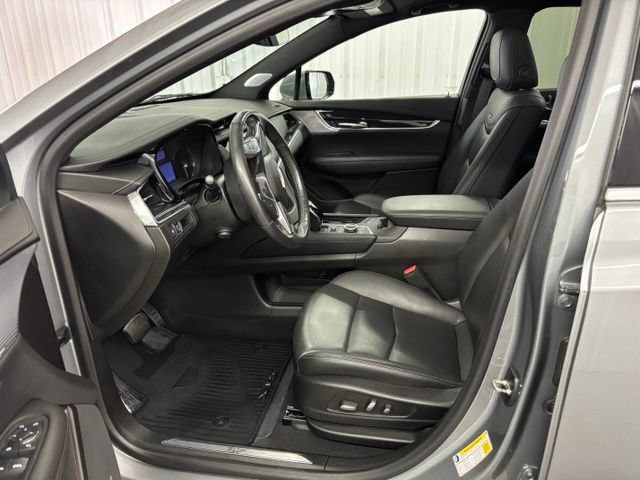 Used 2023 Cadillac XT5 Premium Luxury AWD/4WD image 2