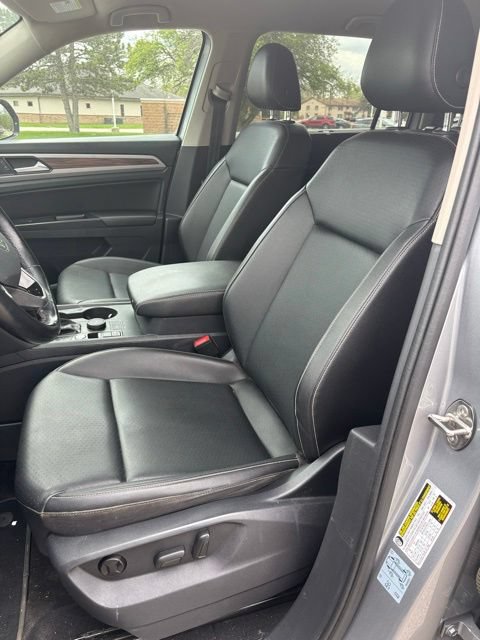 Used 2021 Volkswagen Atlas SE w/ Towing Package AWD/4WD image 16