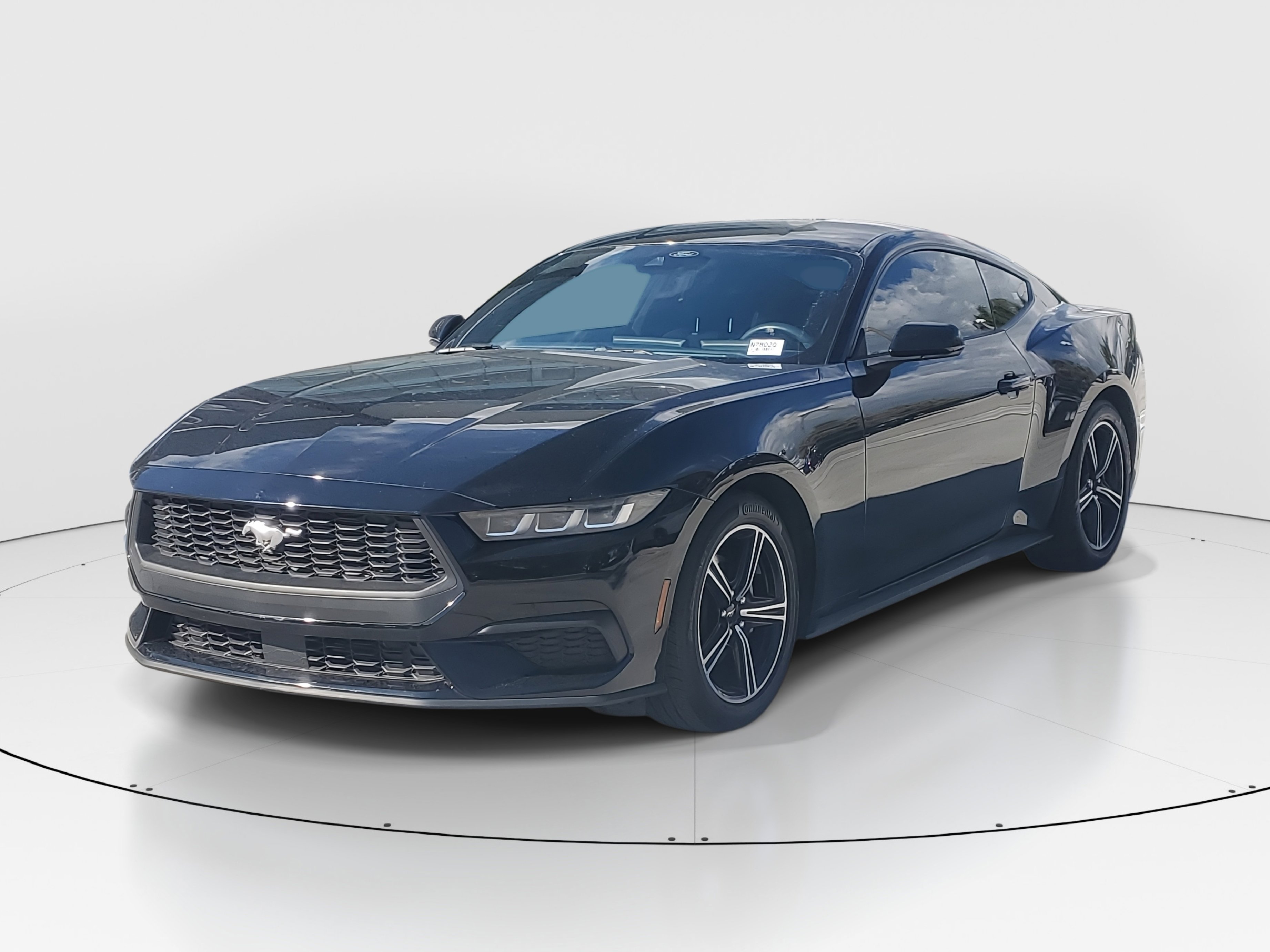 Used 2024 Ford Mustang EcoBoost image 5