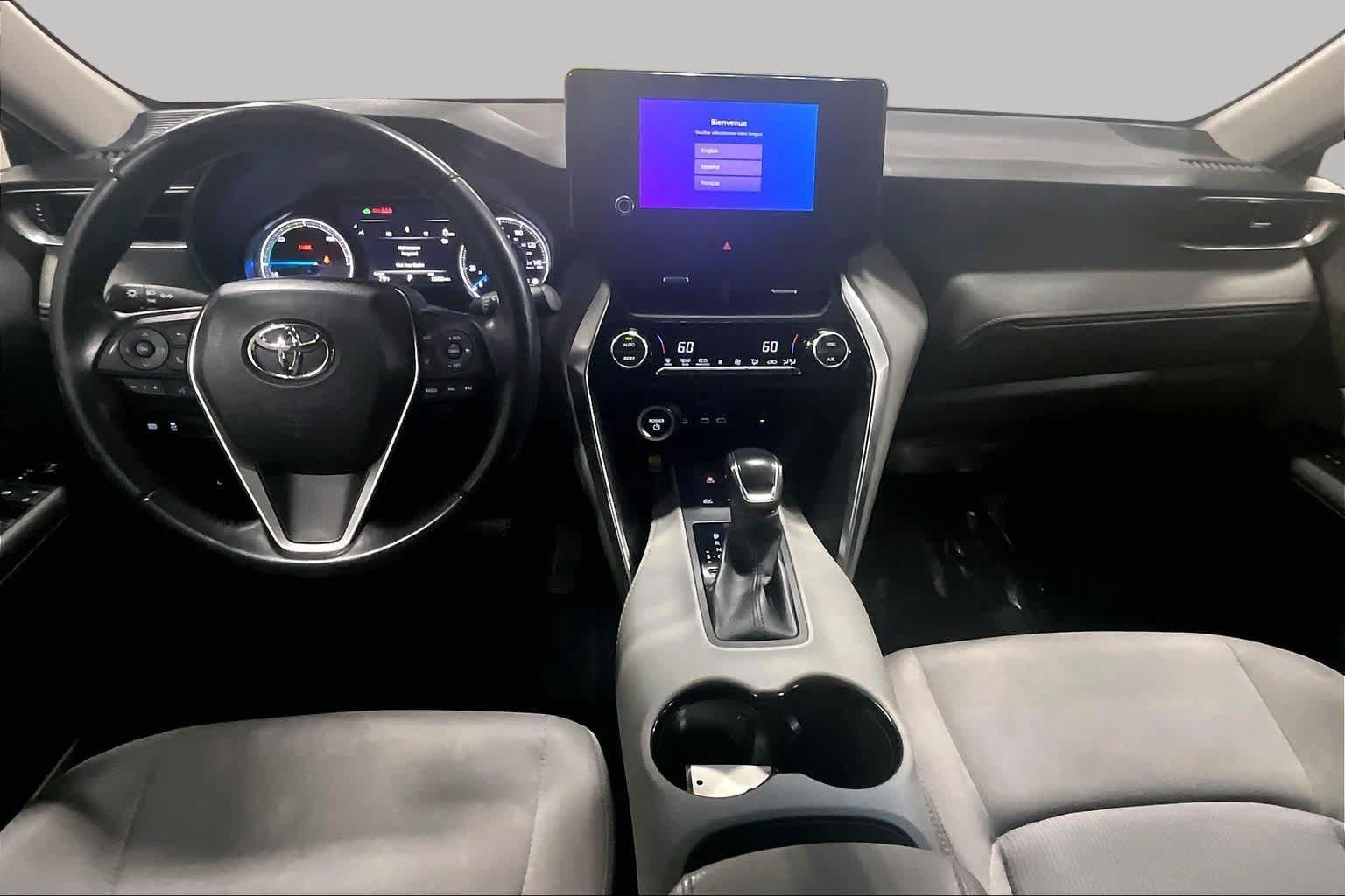 Used 2023 Toyota Venza LE AWD/4WD image 16