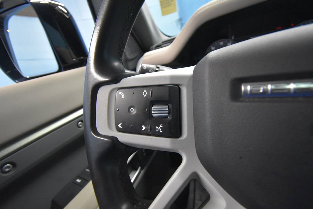 Used 2023 Land Rover Defender 110 X-Dynamic SE AWD/4WD image 9