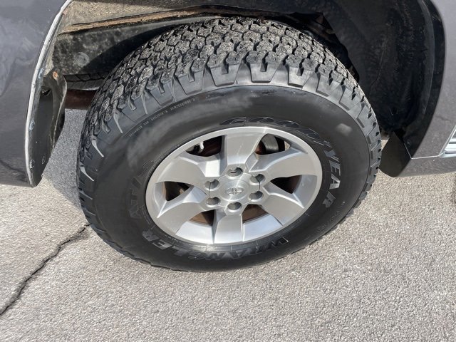 Used 2010 Toyota 4Runner SR5 image 17