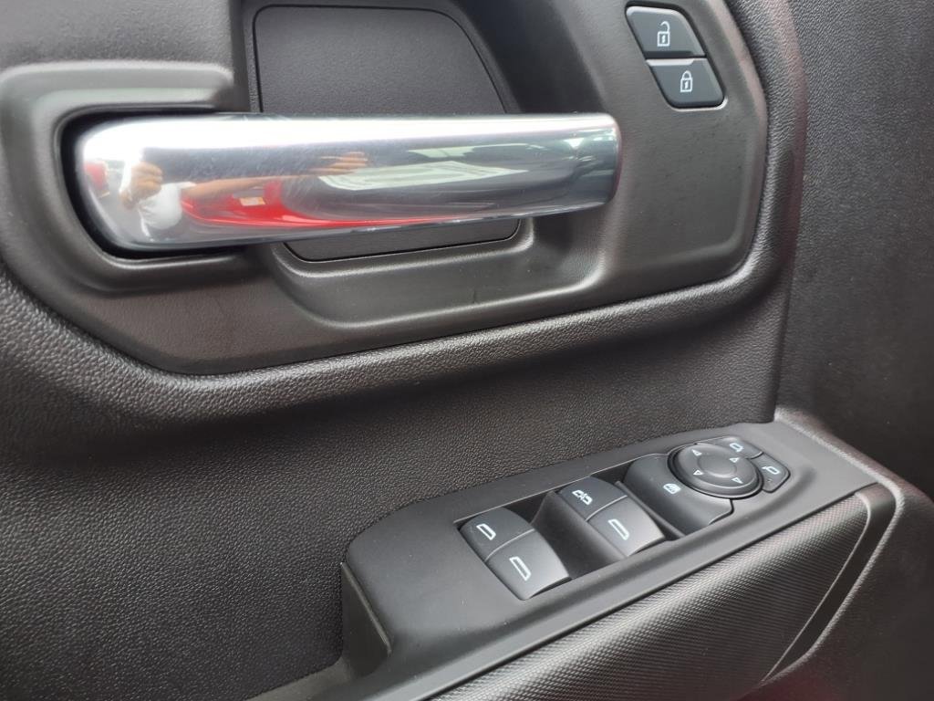 Used 2024 GMC Sierra 2500 Pro image 12