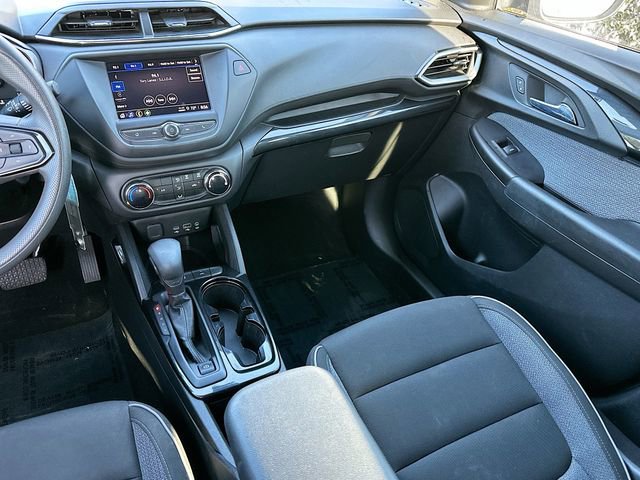 Used 2021 Chevrolet TrailBlazer LS image 21