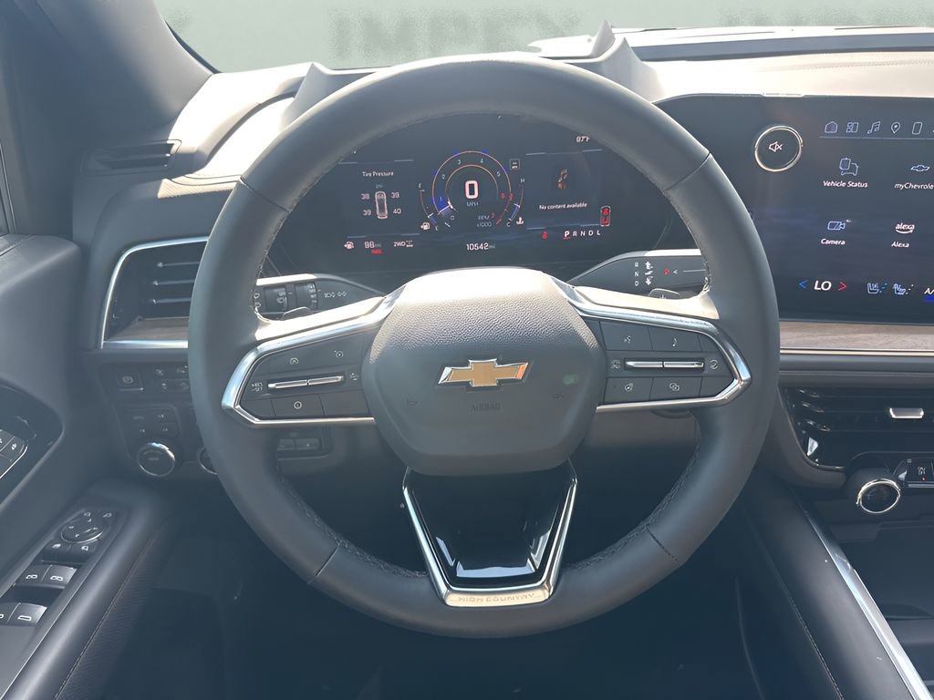 Used 2025 Chevrolet Tahoe High Country w/ Sun And Tow Package image 17