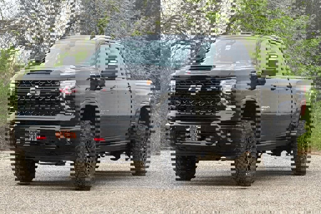 New 2026 Chevrolet Silverado 2500 ZR2 image 8